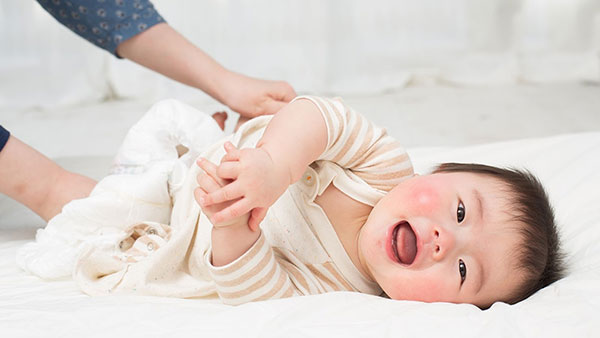 Dị ứng sữa là tình trạng phổ biến, thường xuất hiện ở trẻ sơ sinh và trẻ nhỏ